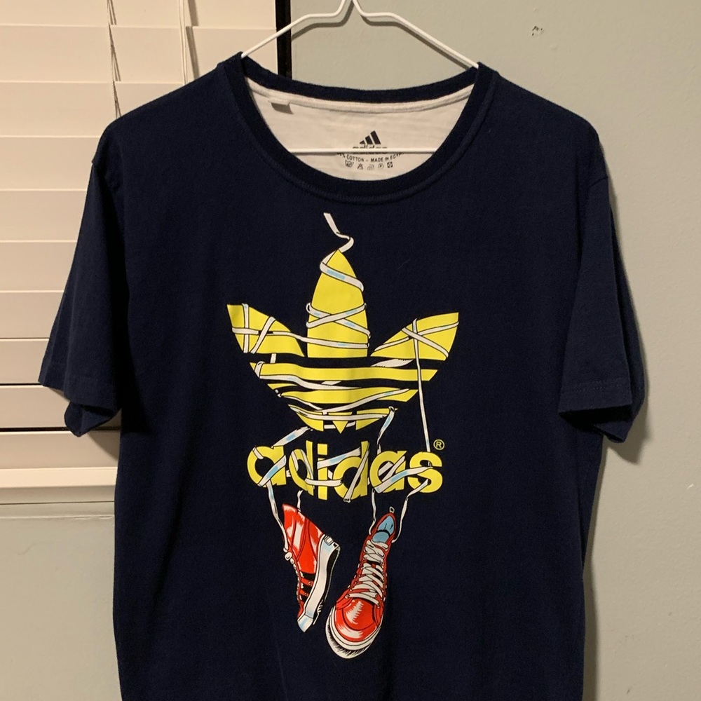Vintage Adidas Originals Tee 
sz XL boys  Blue